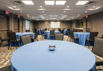 SpringHill Suites by Marriott Fishkill - image 9